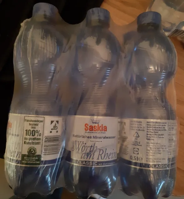 Saskia Classic Natural Mineral Water 0.5 l, back of pack