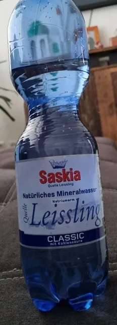 Saskia Classic Natural Mineral Water 1.5 l, front of pack