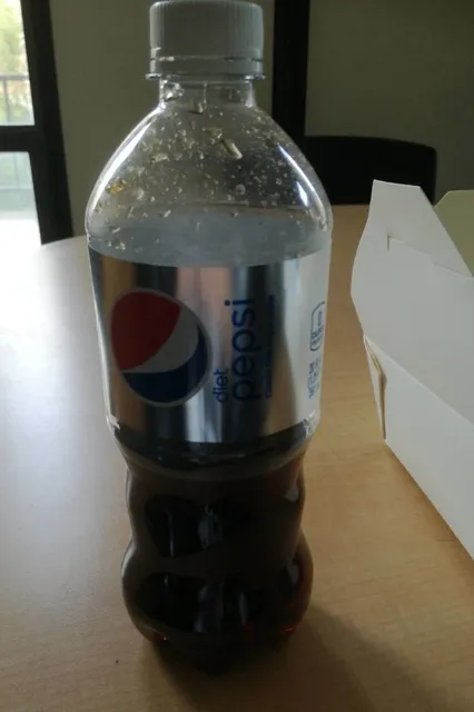 Diet Pepsi 20 fl oz, front of pack