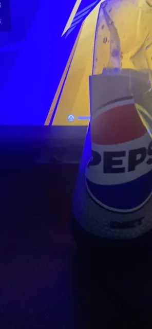 Diet Pepsi 2 L, front of pack