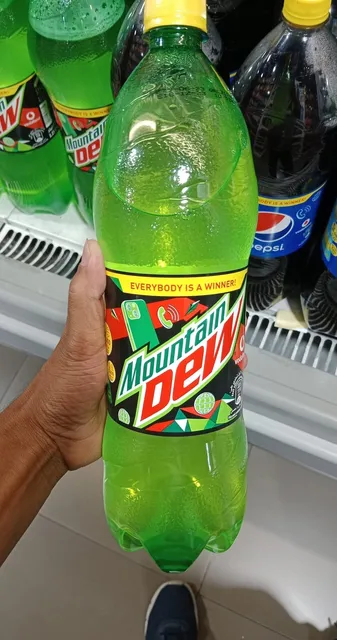 Mountain Dew 1.25 L, front of pack