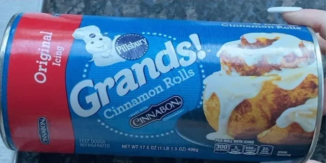 Pillsbury Grands! Cinnamon Rolls with Original Icing 17.5 oz, front of pack