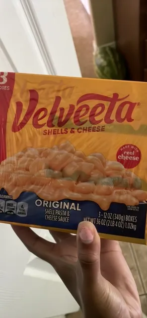Velveeta Shells & Cheese Original 36 oz, front of pack