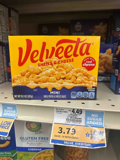 Velveeta Mini Shells & Cheese 10.1 oz, front of pack