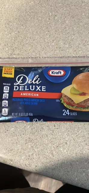 Kraft Deli Deluxe American Cheese Slices 16 oz, front of pack