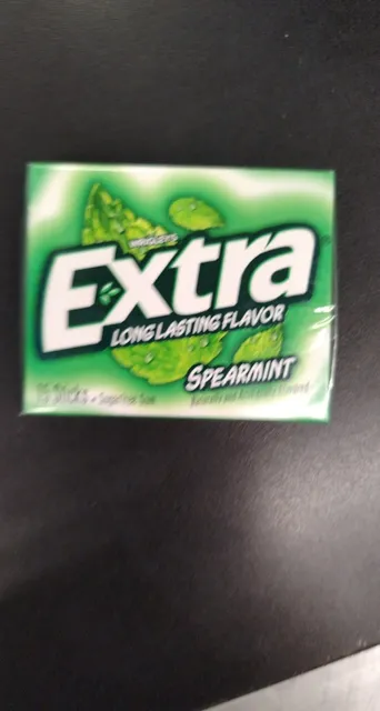 Extra Spearmint Sugar Free Chewing Gum 15 sticks, front of pack