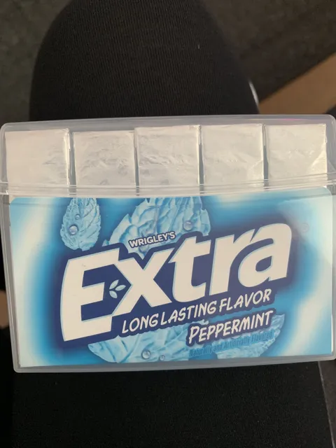 Extra Peppermint Sugarfree Gum 35 sticks, front of pack