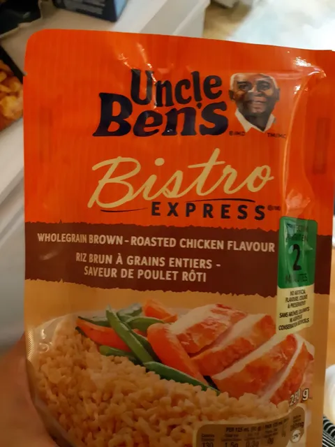 Uncle Ben's Bistro Express Wholegrain Brown Roasted Chicken Flavour 250 g, front of pack
