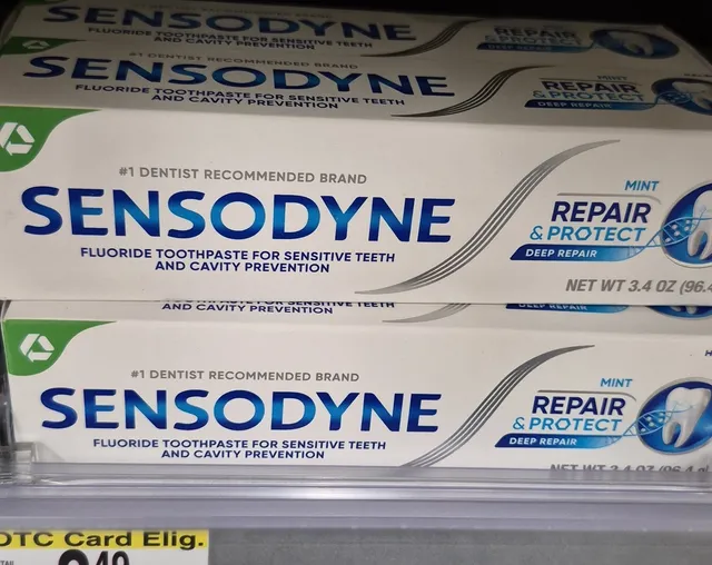 Sensodyne Repair & Protect Deep Repair Mint 3.4 oz (96.4 g), front of pack