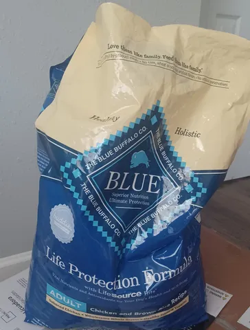 BLUE Life Protection Formula Adult Chicken & Brown Rice Recipe 30 lb