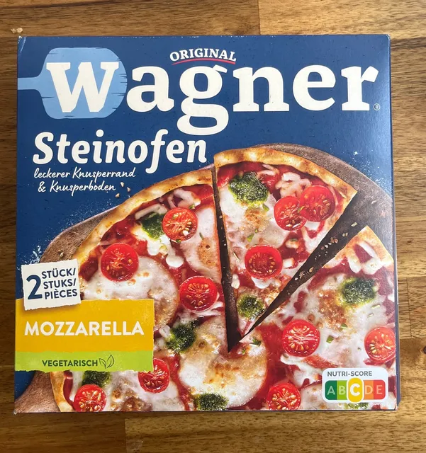 Original Wagner Steinofen Pizza Mozzarella 2 × 350 g, front of pack