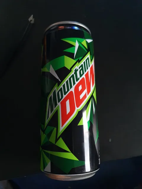 Mountain Dew 330 ml, front of pack