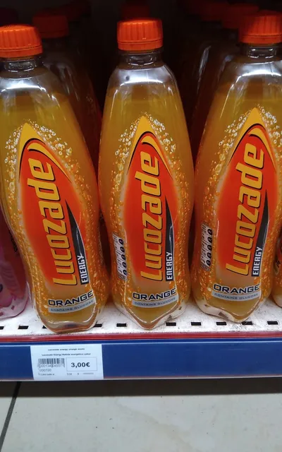 Lucozade Energy Orange 900 ml, front of pack