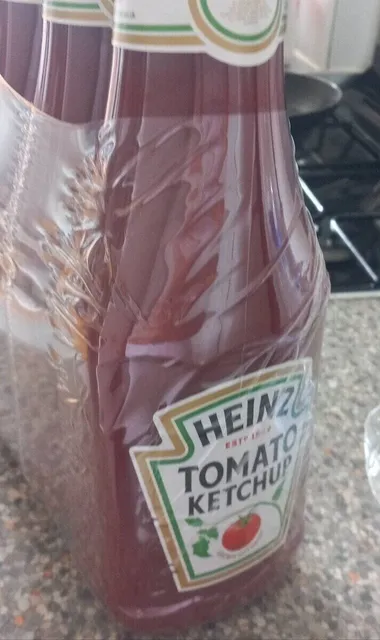 Heinz Tomato Ketchup 3 x 1 kg, front of pack