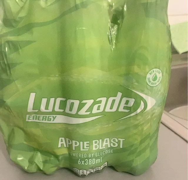 Lucozade Energy Apple Blast 6 x 380 ml, front of pack