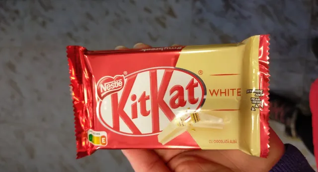 KitKat White 41.5 g, front of pack