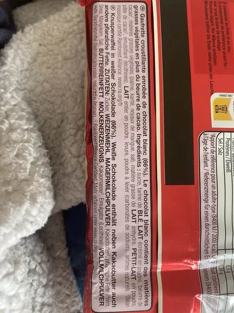 KitKat White 8 × 41.5 g, ingredients of pack