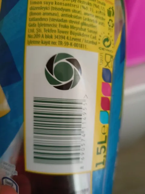 Lipton Ice Tea Lemon 1.5 L, back of pack