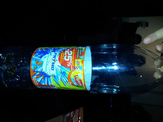 Lipton Ice Tea Pêche 1.5 L, front of pack