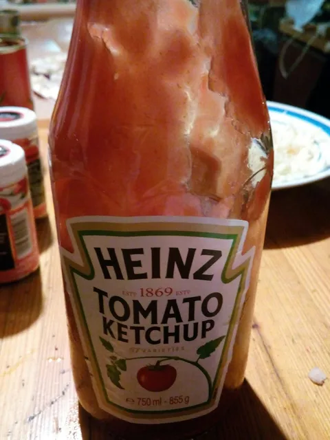 Heinz Tomato Ketchup 855 g, front of pack