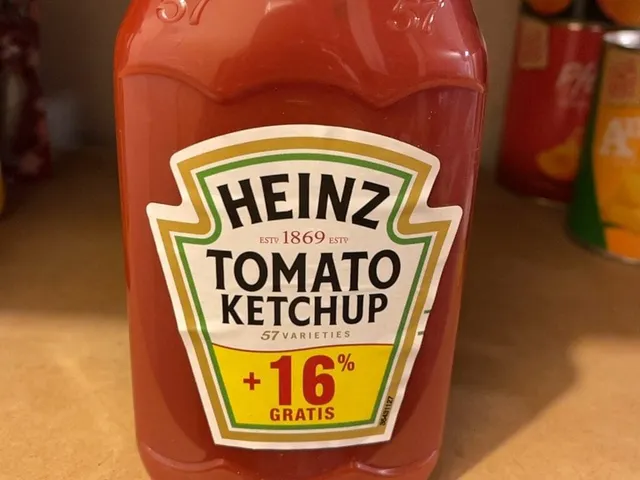 Heinz Tomato Ketchup 1170 ml, front of pack