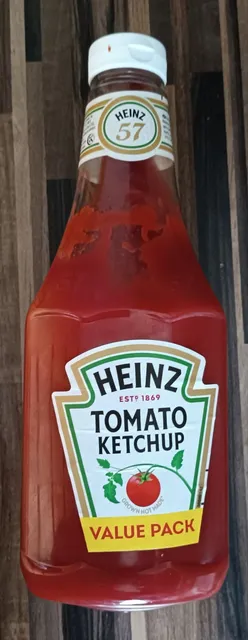 Heinz Tomato Ketchup 1.35 kg, front of pack