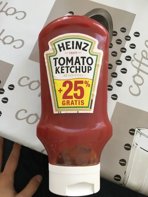 Heinz Tomato Ketchup 570 g, front of pack