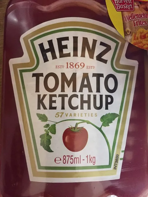 Heinz Tomato Ketchup 875 ml, front of pack
