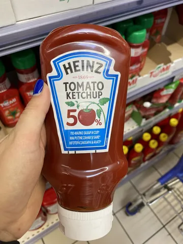 Heinz Tomato Ketchup 50% Less Sugar & Salt 550 g